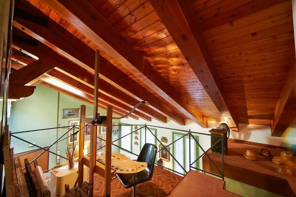 Ca' Del Pittore In Dorsoduro, Elegant Fine Arts District Venedig Apartment